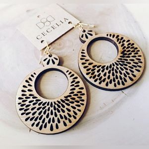 🔵 3/$15 Cecelia Jewelry Tiered Beech Wood Earrings
